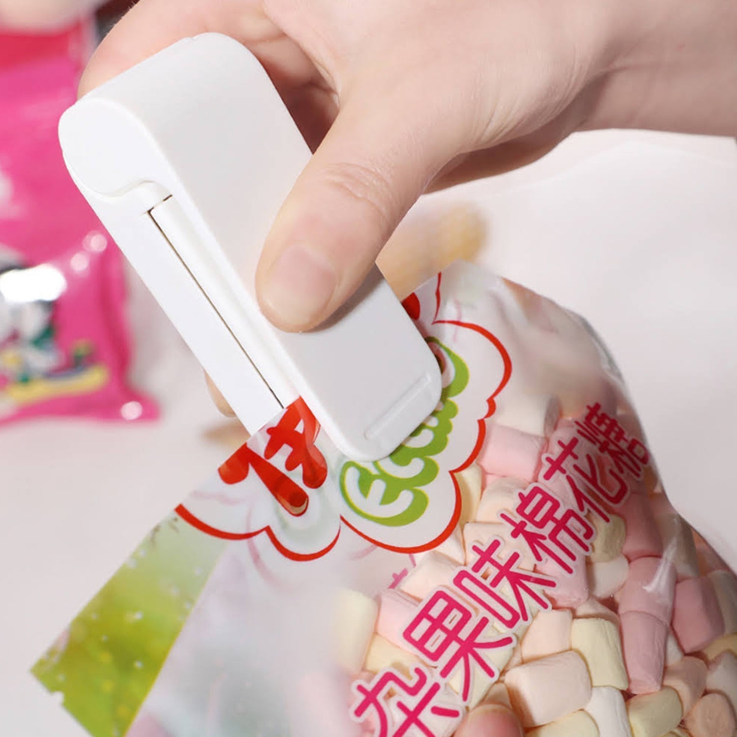 Mini Plastic Bag Sealer – Portable Heat Sealing Machine, Battery Operated (1 Pc)