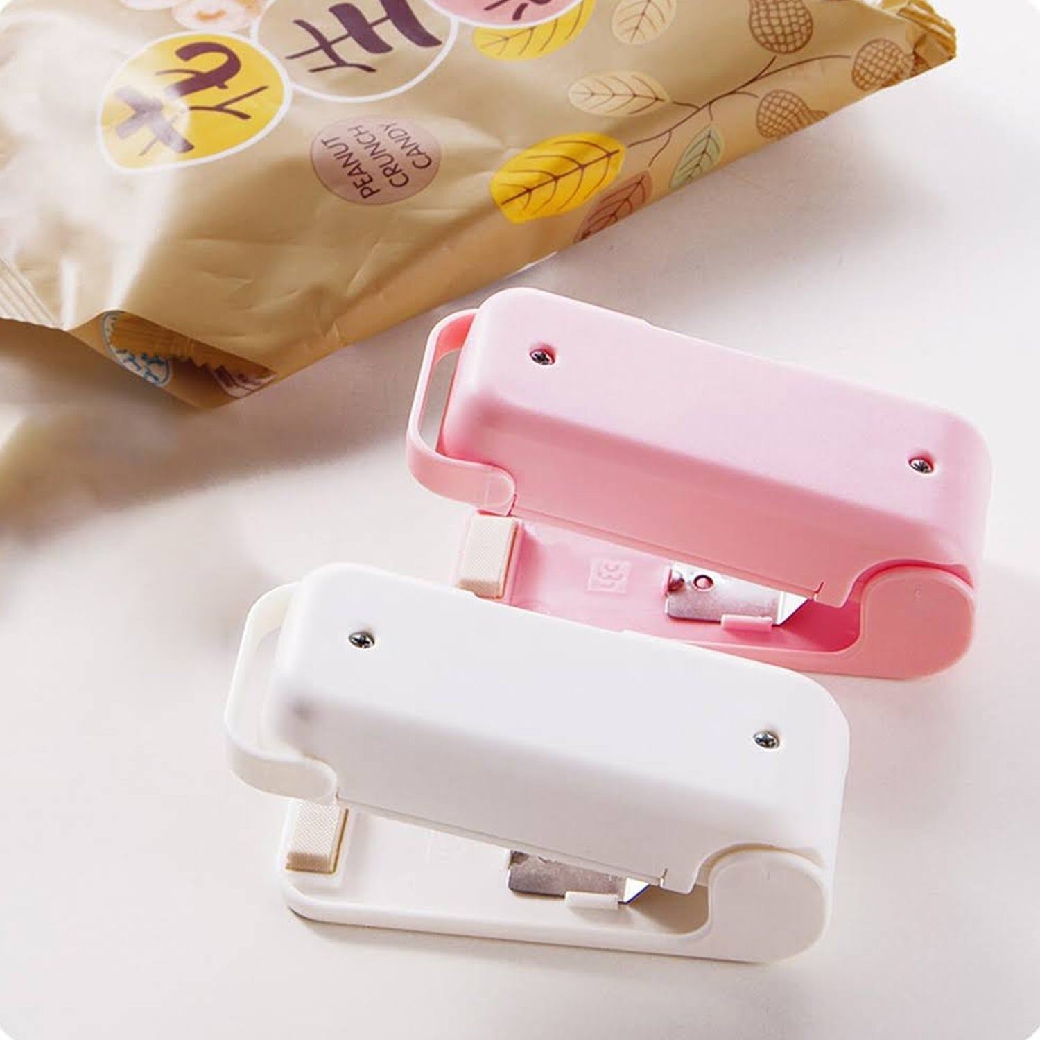 Mini Plastic Bag Sealer – Portable Heat Sealing Machine, Battery Operated (1 Pc)