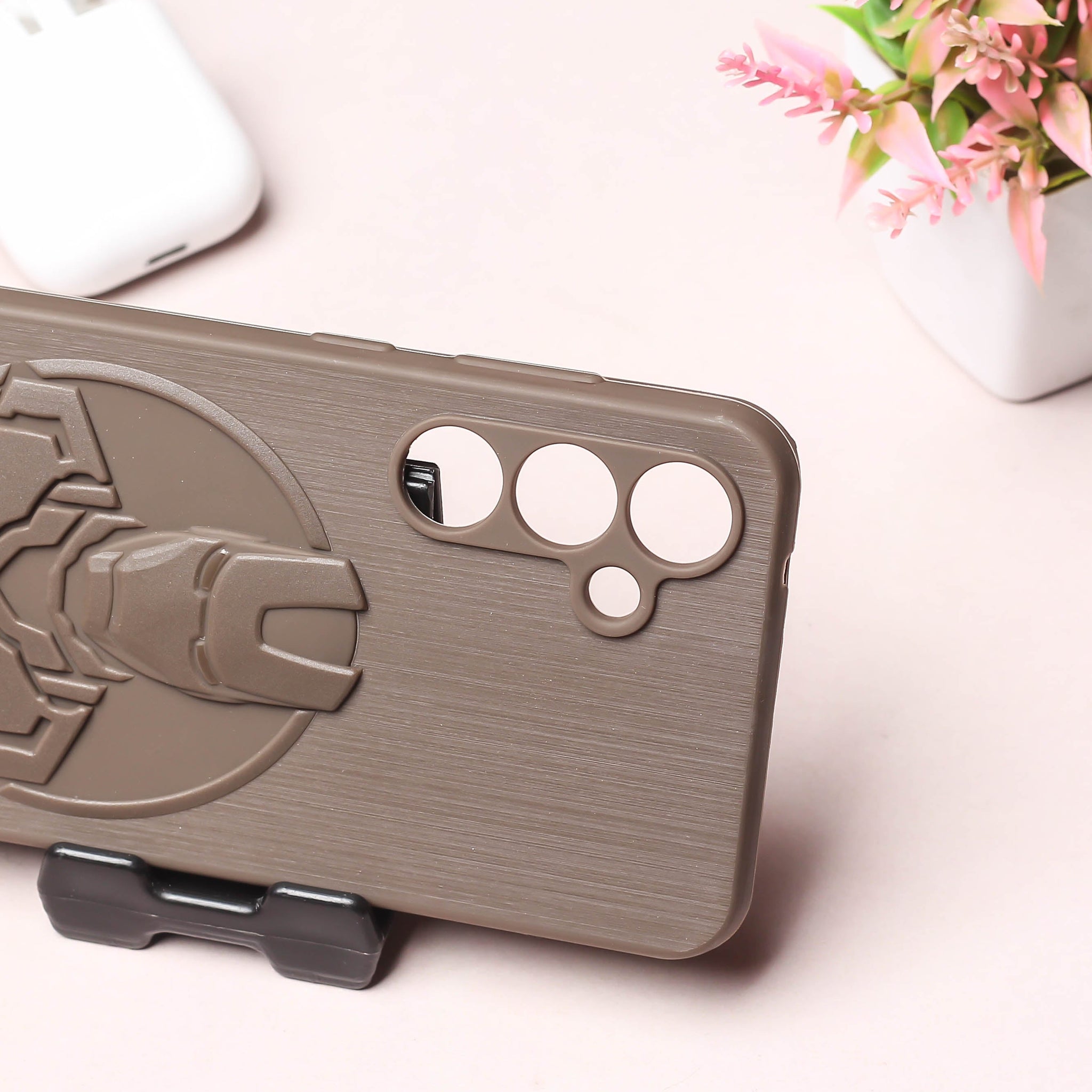 Brown Round Superhero Engraved logo silicon Case for Samsung S23 FE