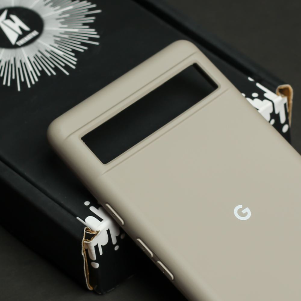 Brown Original Silicone case for Google Pixel 7