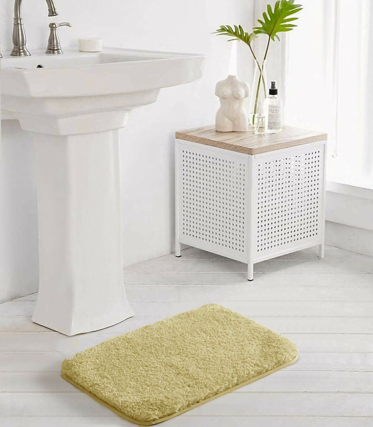 AaHo Water Absorbent Bath Mat Machine-Washable Fluffy Rug for Home (Gold)