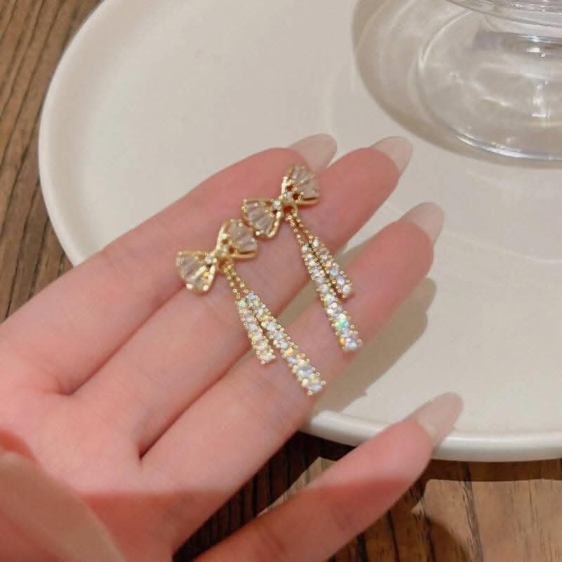 Pinapes Luxury Butterfly Earrings with Crystal Zircon (2 Pairs)