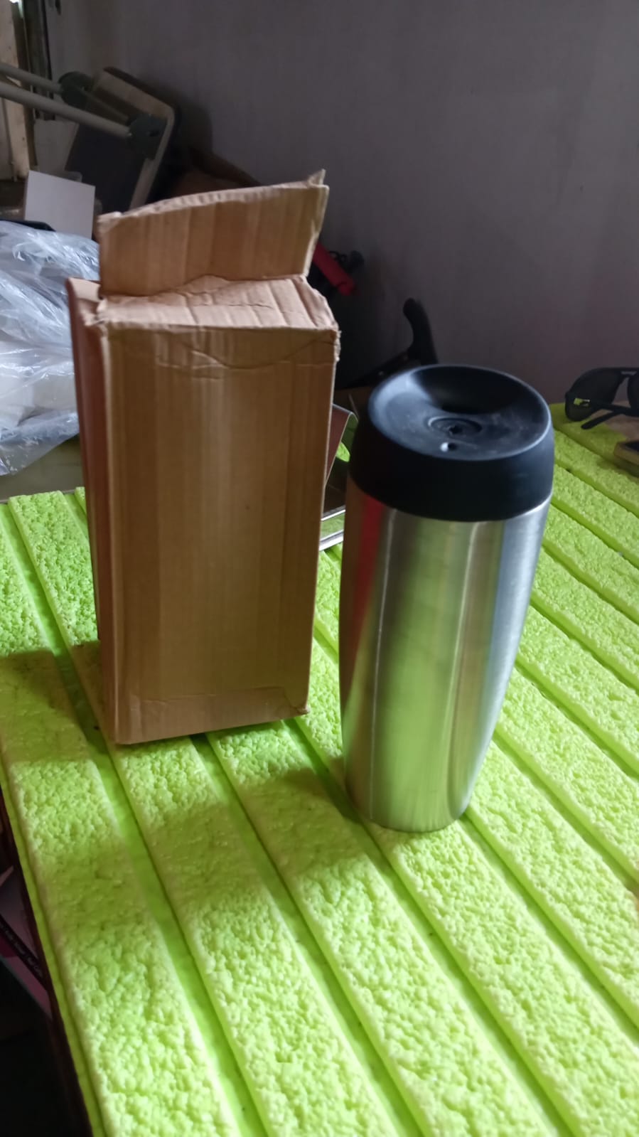 850ml Stainless Steel Coffee Mug – Insulated, Leak-Proof Travel Cup