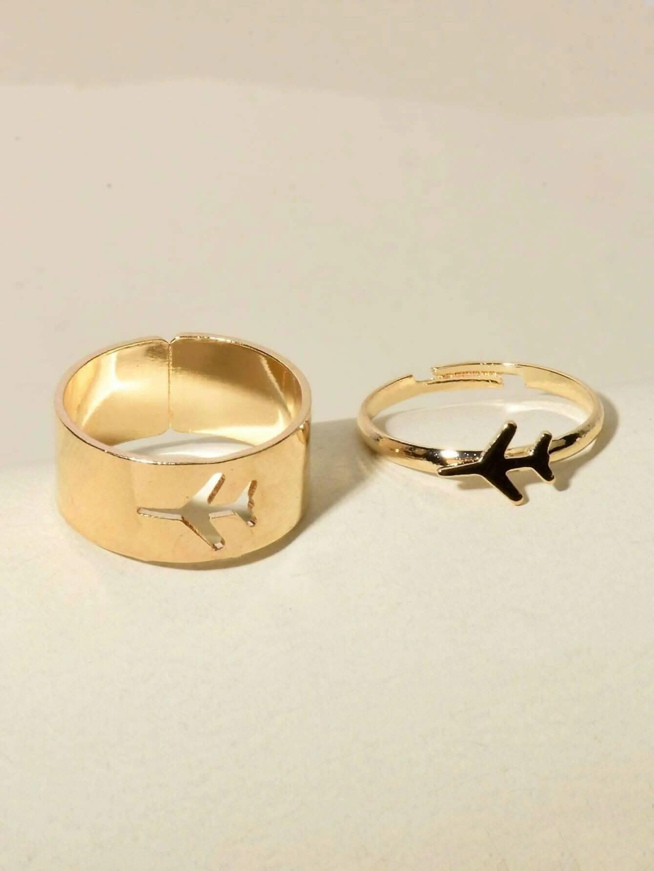 Pinapes Couple Love Rings with Fly-High Airplane Gold Design