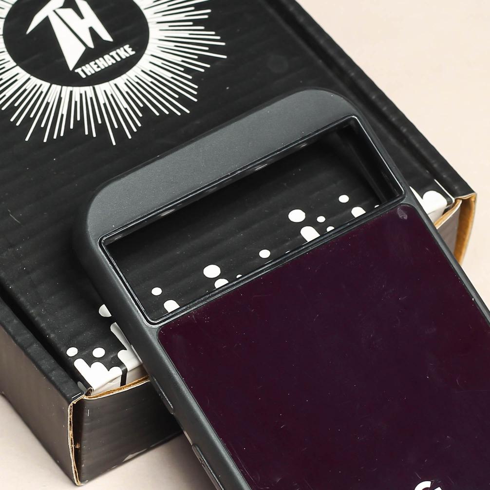 Black metal back case for Google Pixel 8