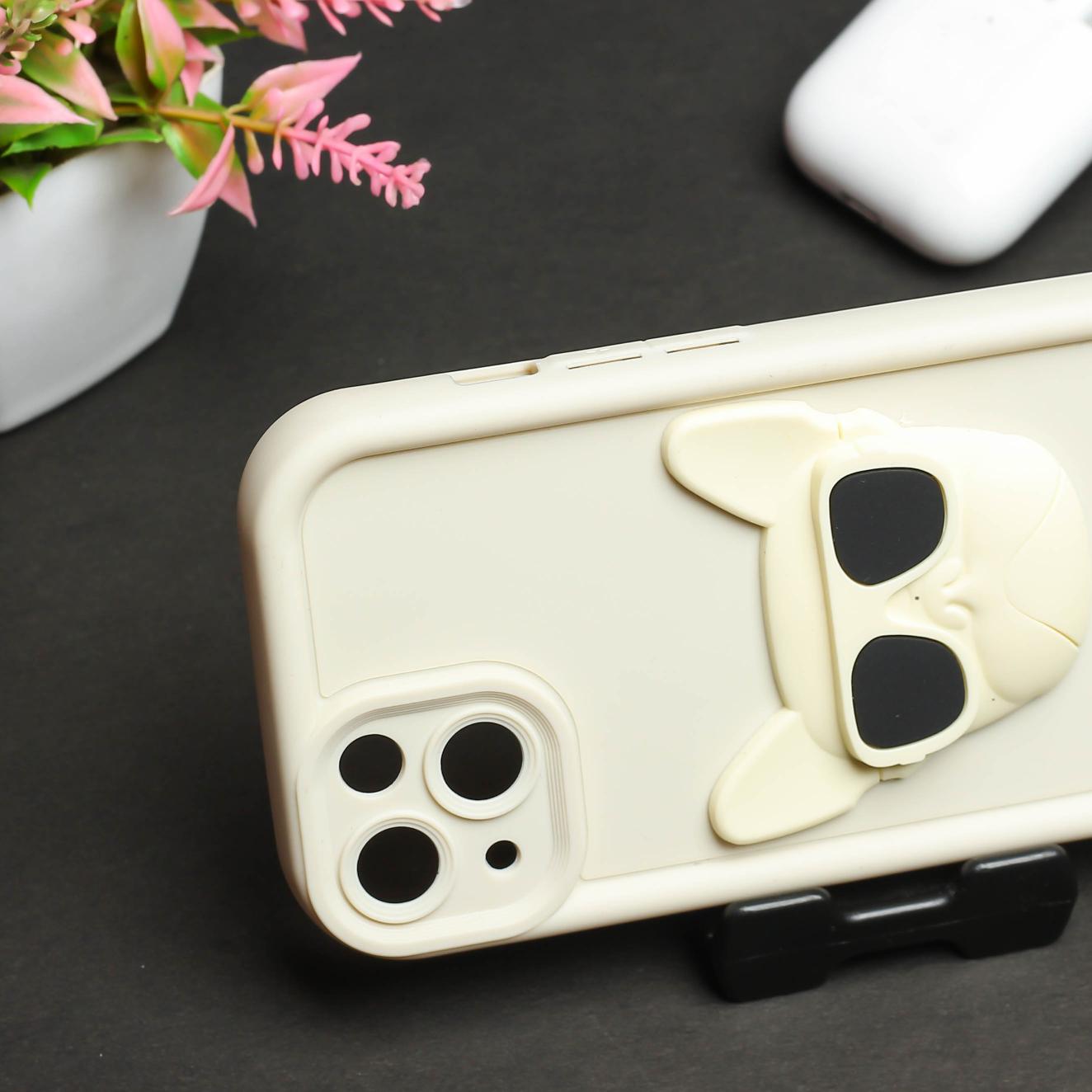 Cream SHOUNENN BULLDOG Silicone case for Apple iphone 15 Plus