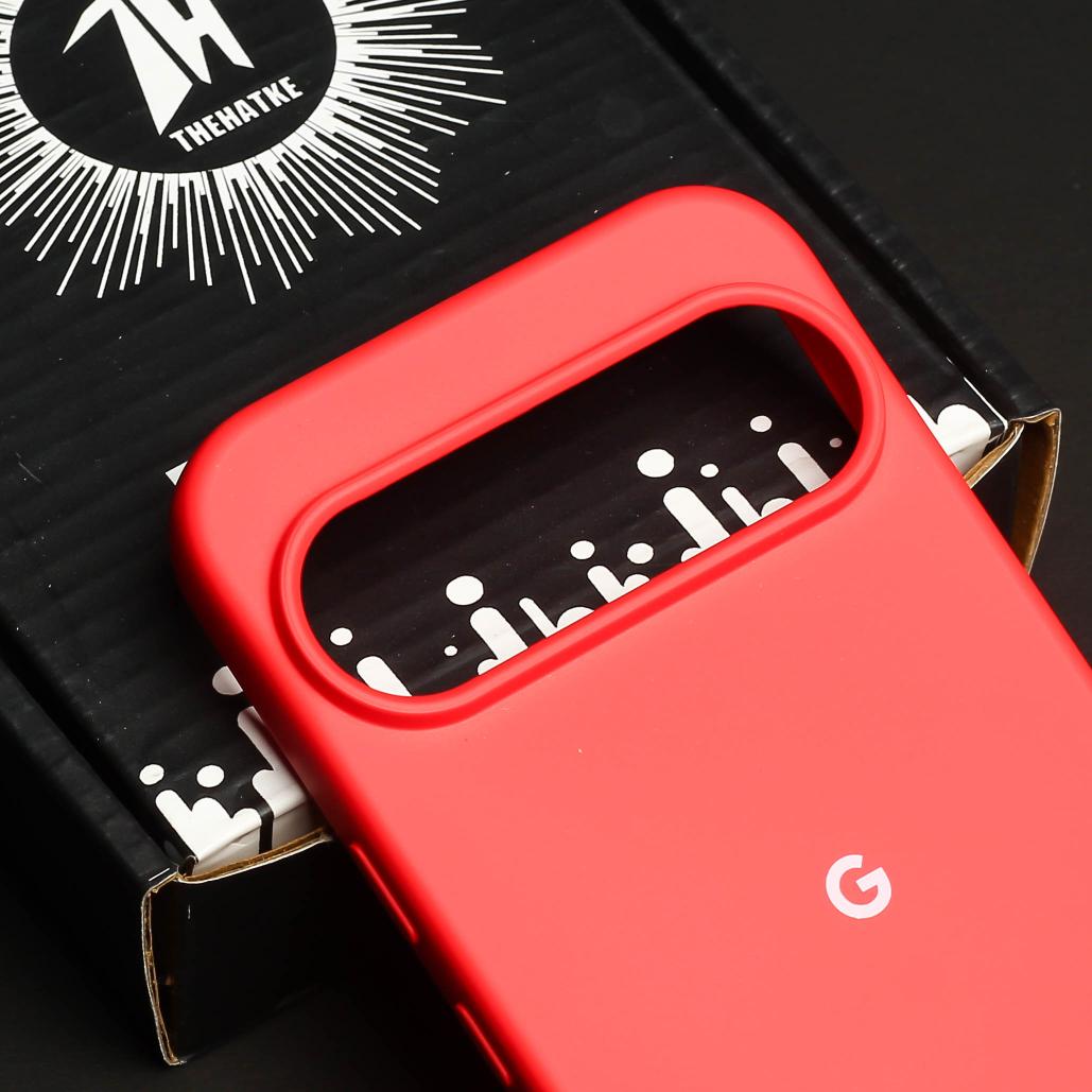 Red Original Silicone case for Google Pixel 9