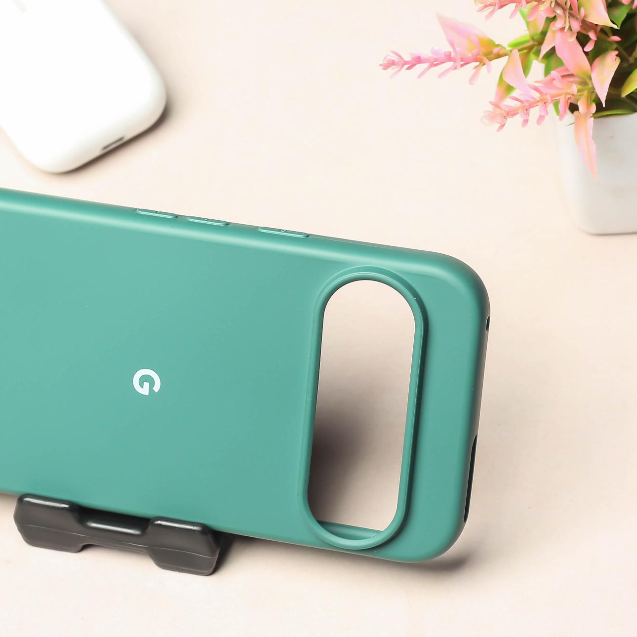 Green Original Silicone case for Google Pixel 9