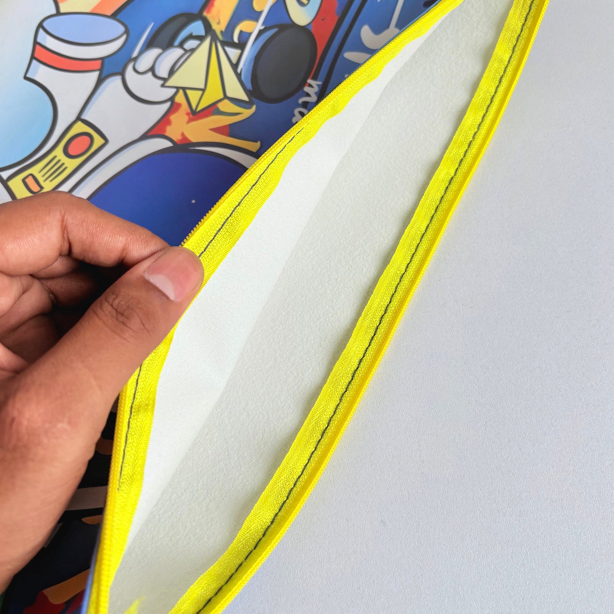 Cartoon A4 Zipper Folder Bag – Cute & Durable Organizer