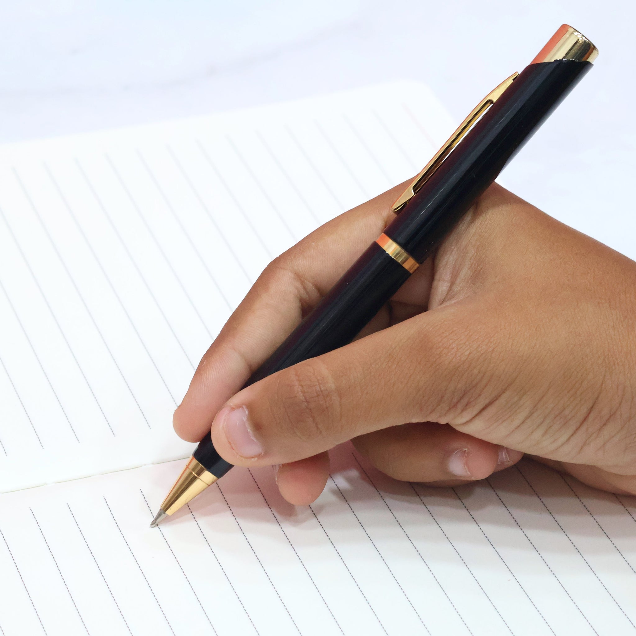 Personalized Glossy Black & Gold Pen – Executive & Corporate Gift