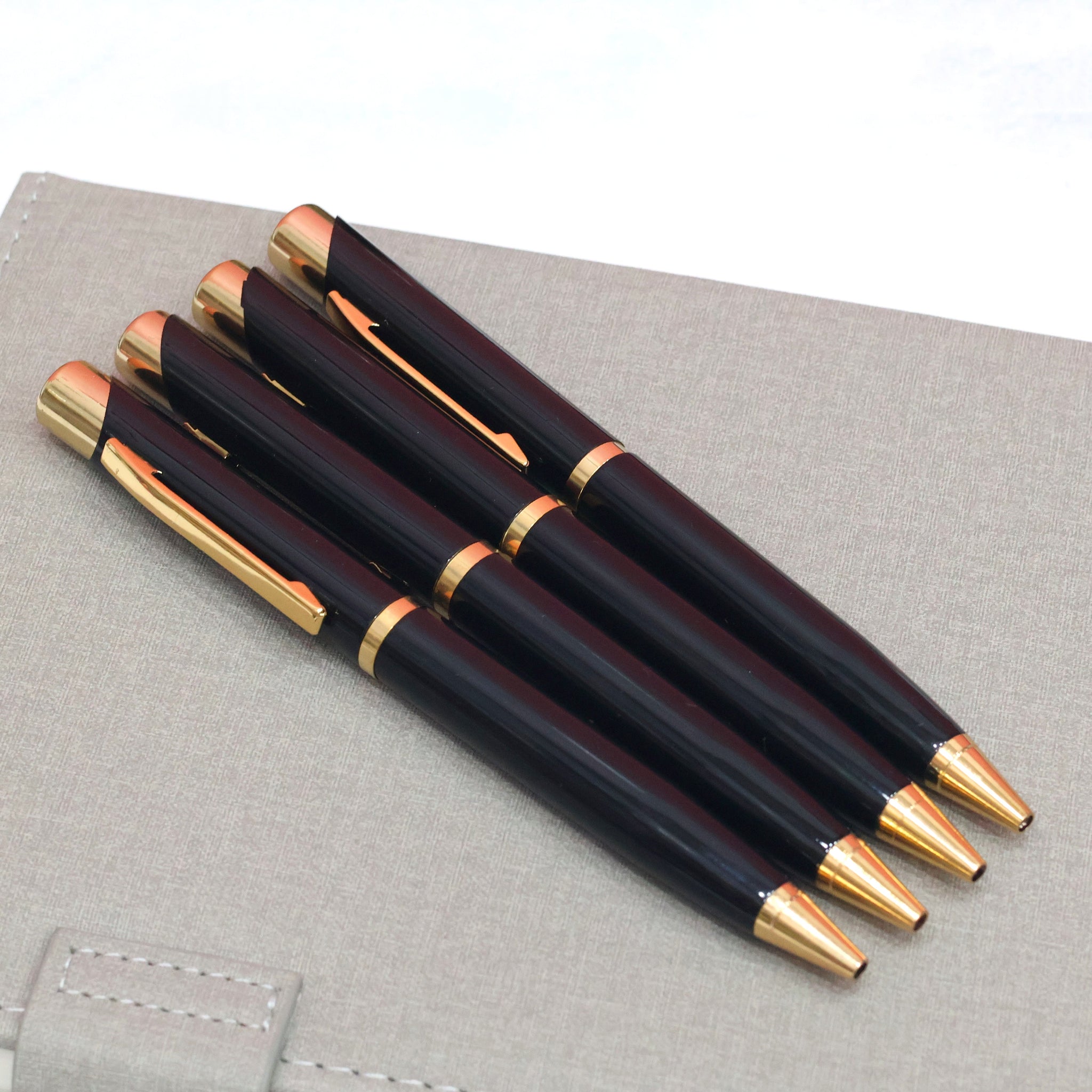 Personalized Glossy Black & Gold Pen – Executive & Corporate Gift