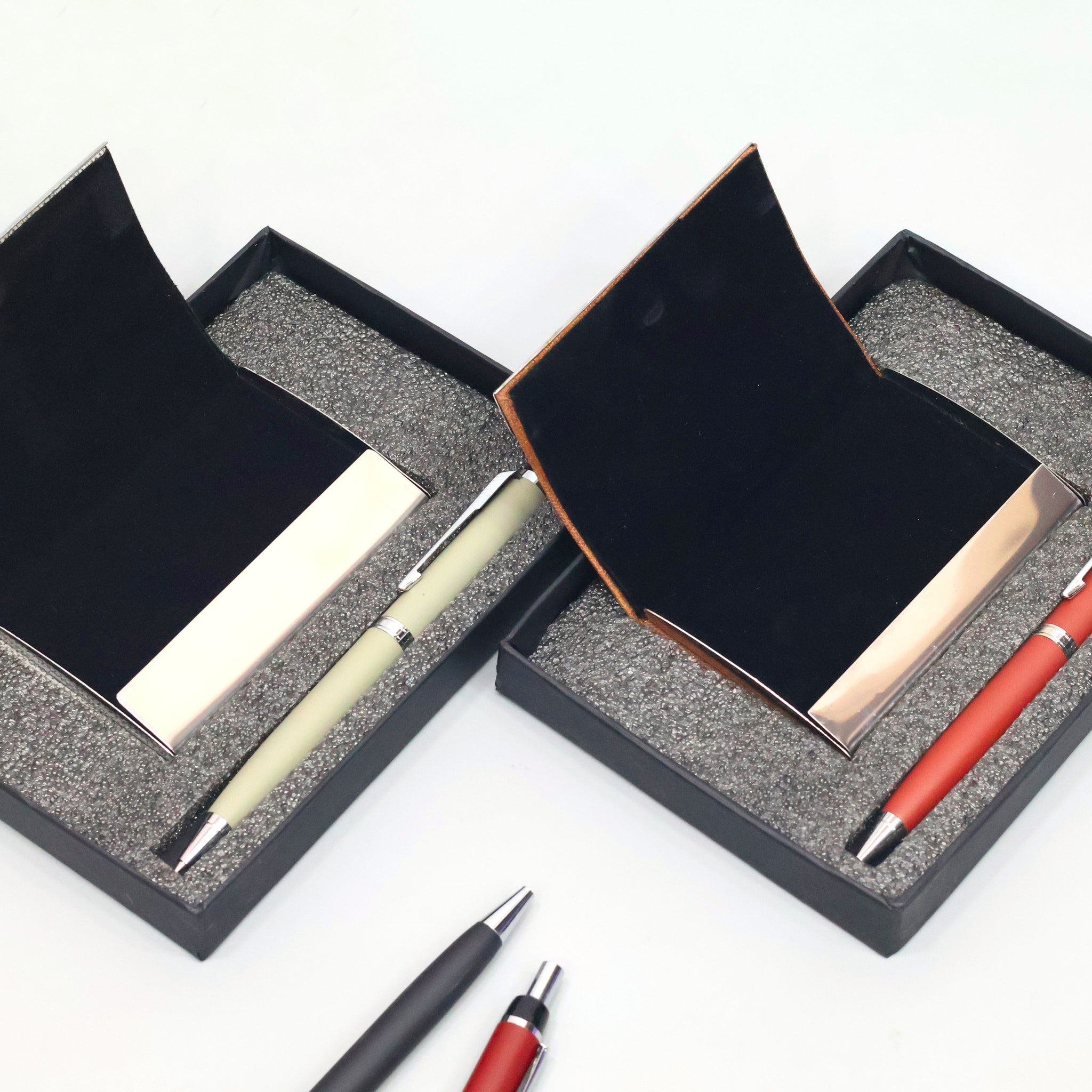 Customized Gift Set with Card Holder & Ball Pen