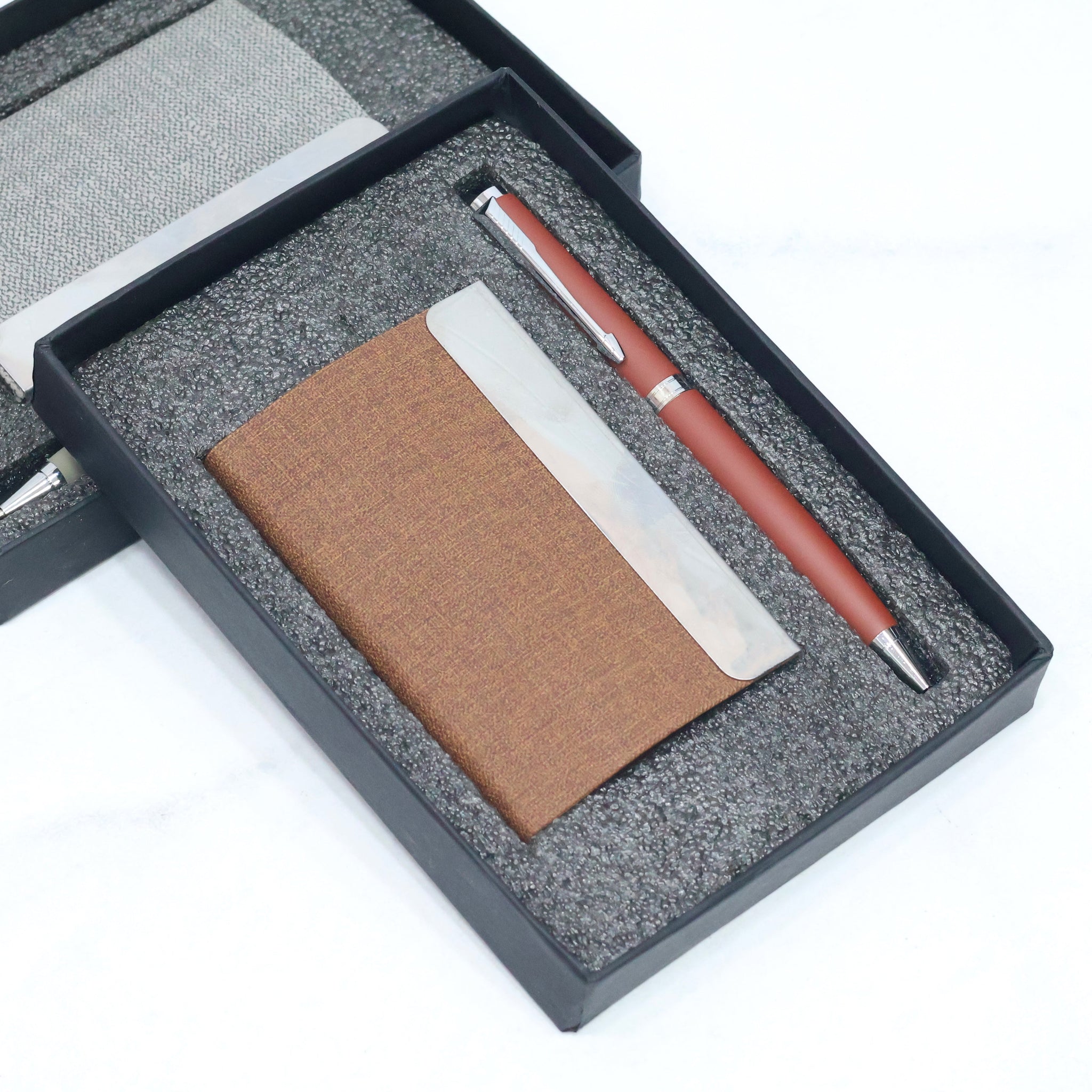 Customized Gift Set with Card Holder & Ball Pen