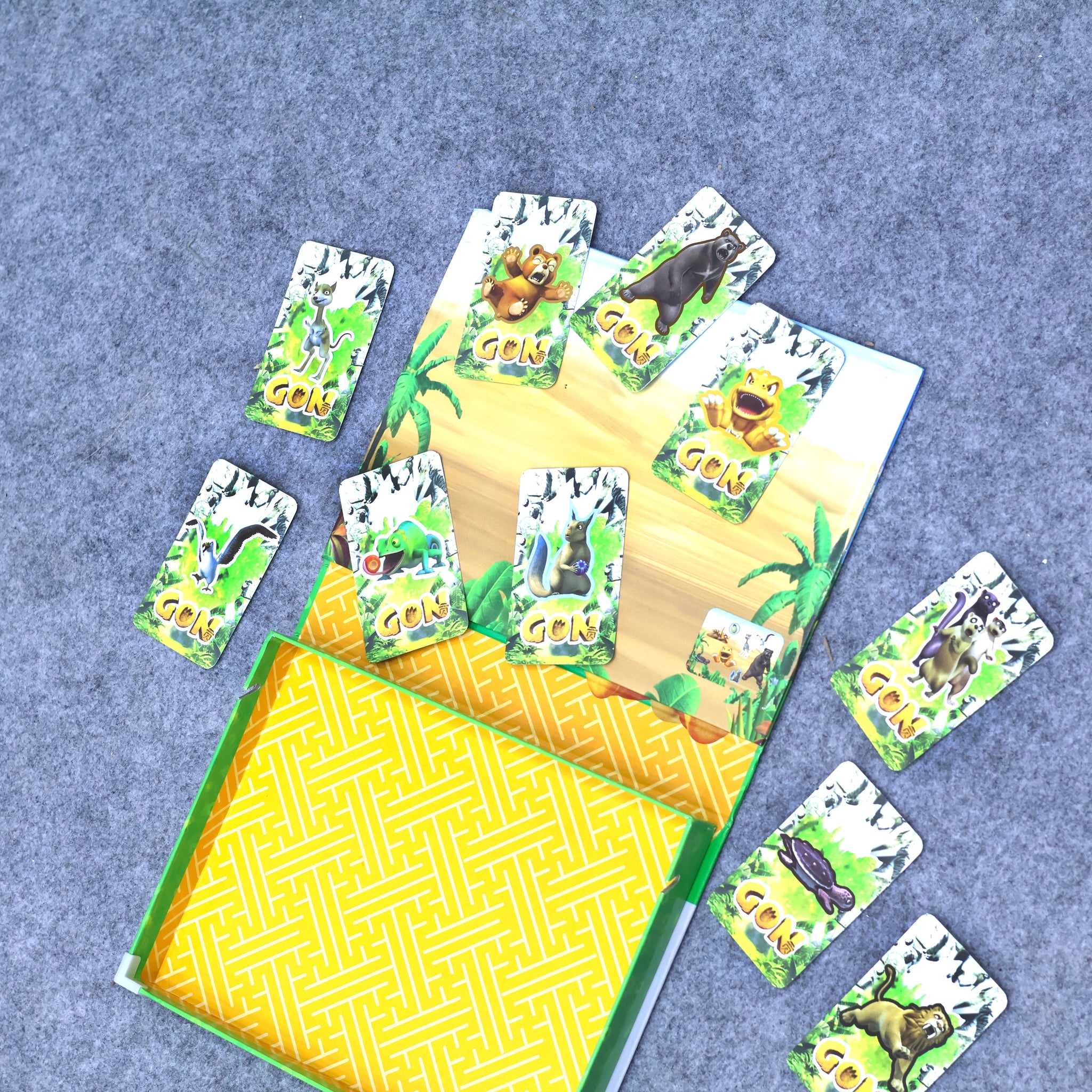 Magnetic Paste Puzzle Game With White Drawing Board