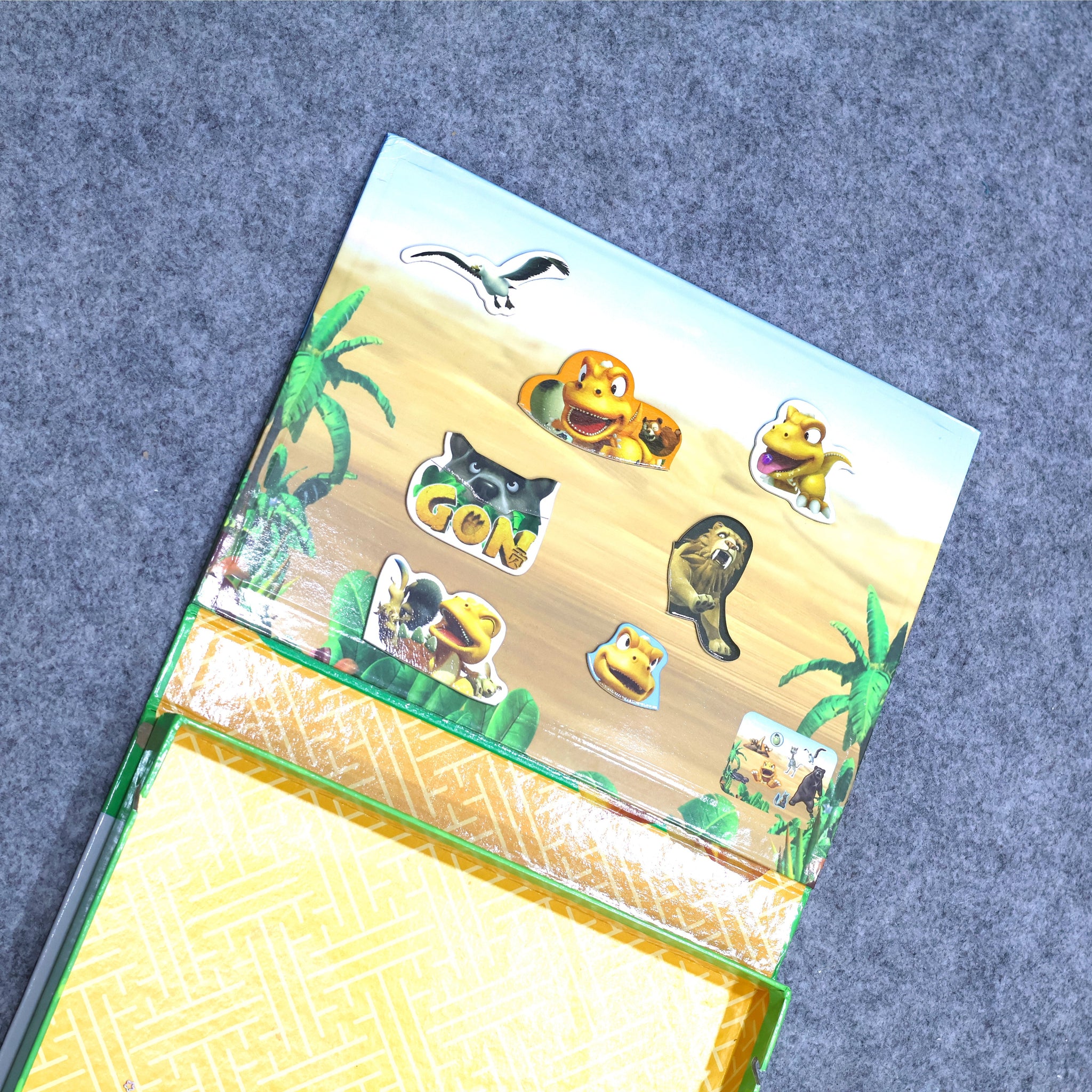 Magnetic Paste Puzzle Game With White Drawing Board