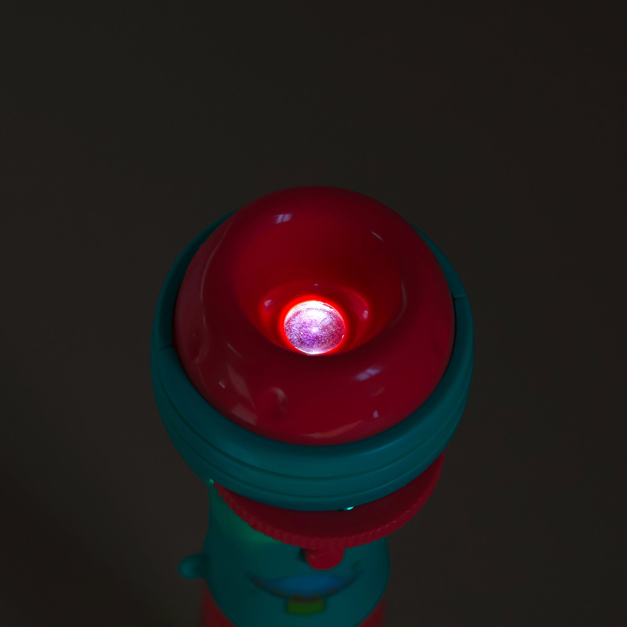 Magical Pattern Projection Cam & Bubble Wand!