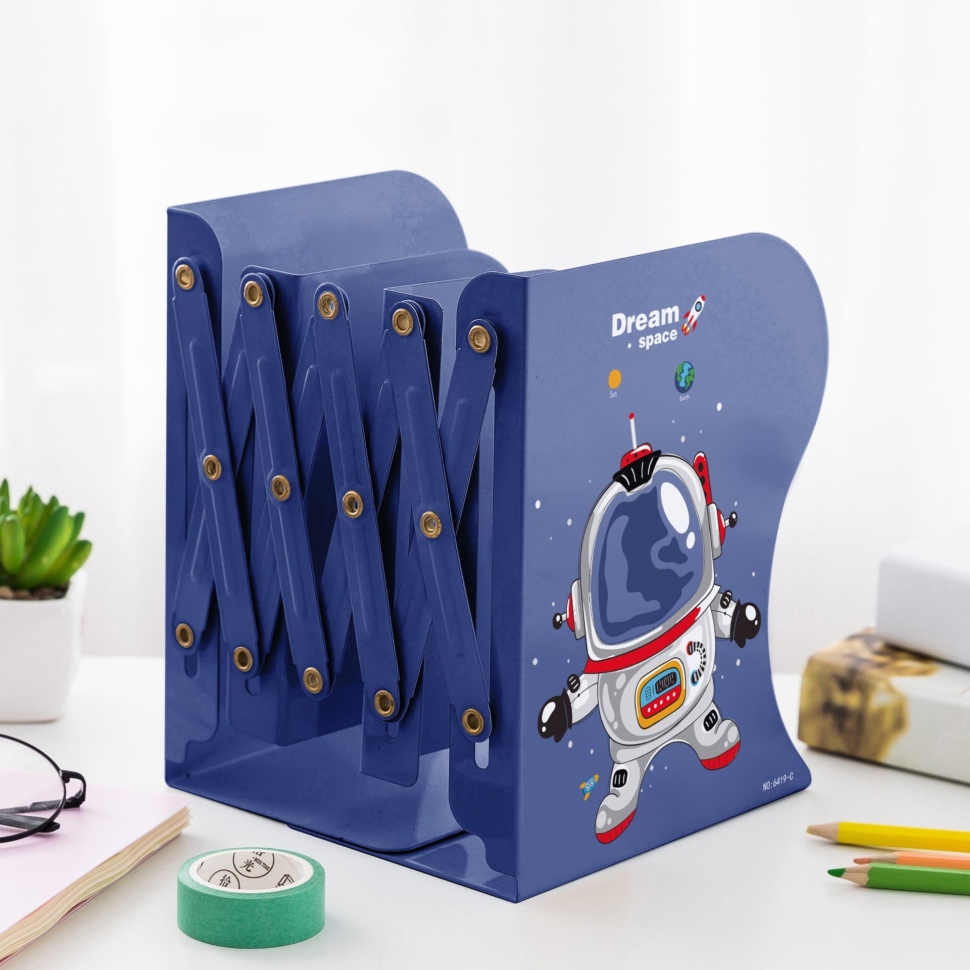 Space Astronaut Adjustable Bookshelf | Book Organizer