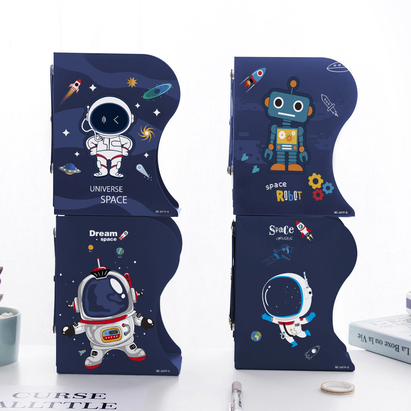 Space Astronaut Adjustable Bookshelf | Book Organizer