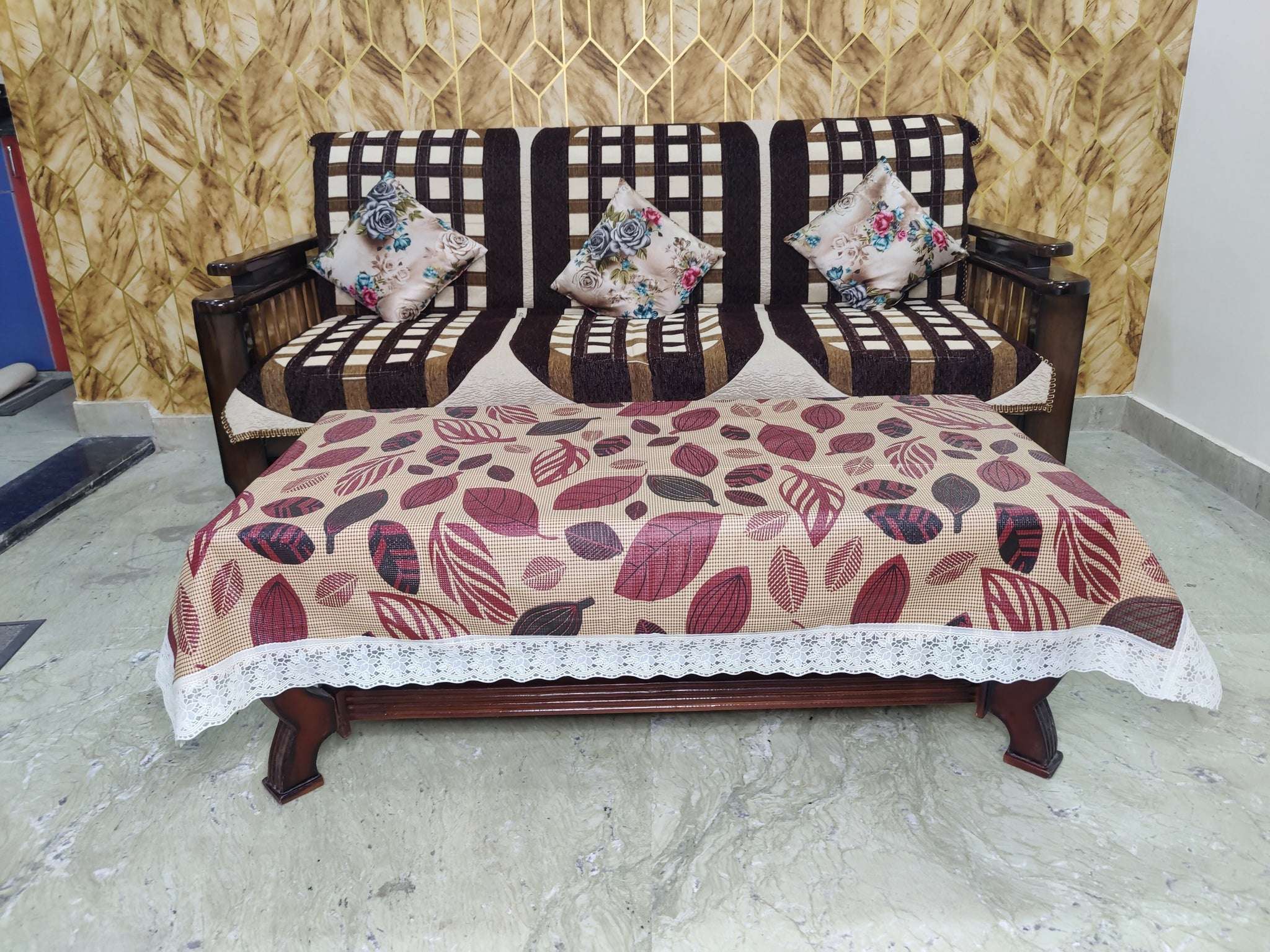 Mopak Elegant & Classic 3D Table Cover with Lace (Brown Black Leaf Design)