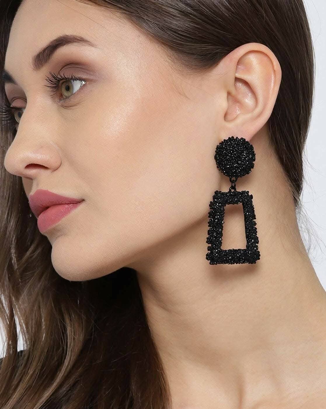 Pinapes Black Rectangle Earrings Trendy Geometric Metallic Dangle Earrings for Women