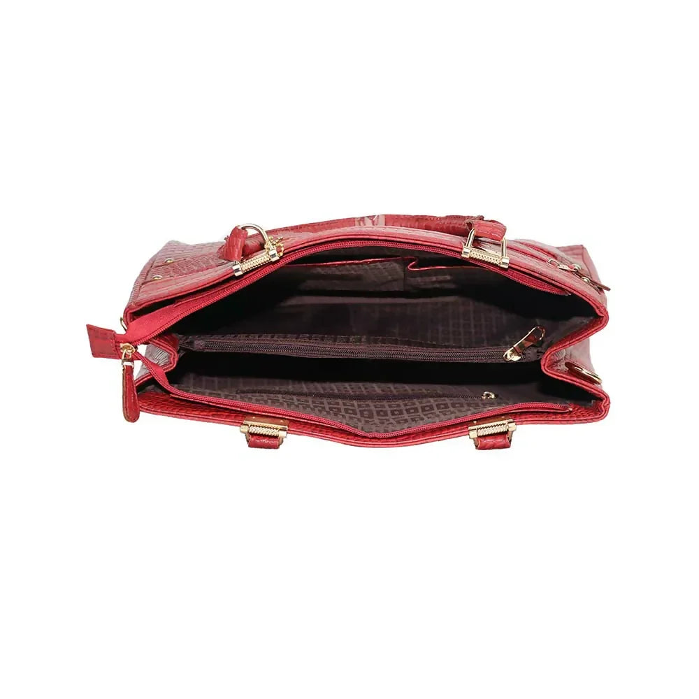 Luxury Croc-Embossed Handbag with Gold Accents – Stylish & Spacious