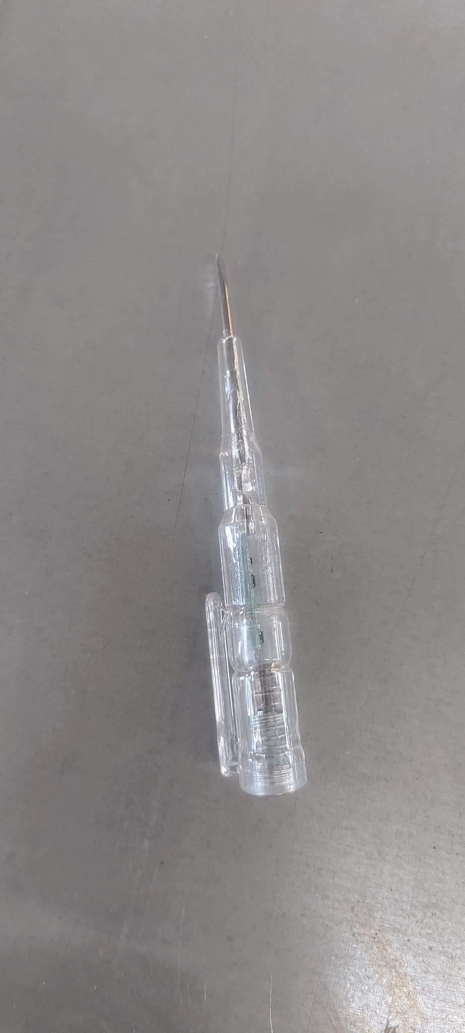 Electrical Detector Slotted Screwdriver With Small Batteries (1 Pc)