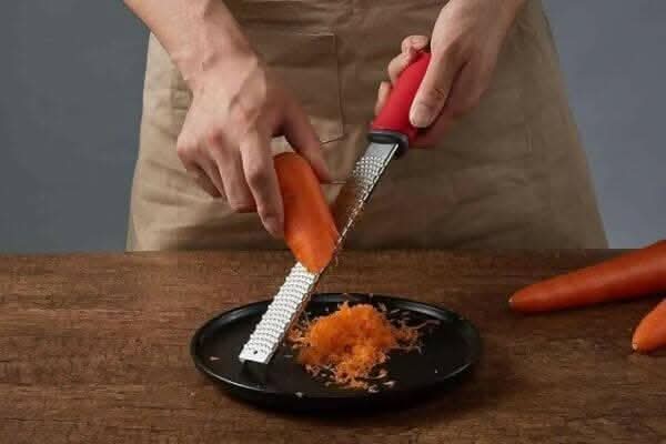 P-Plus International Cheese Grater & Lemon Zester