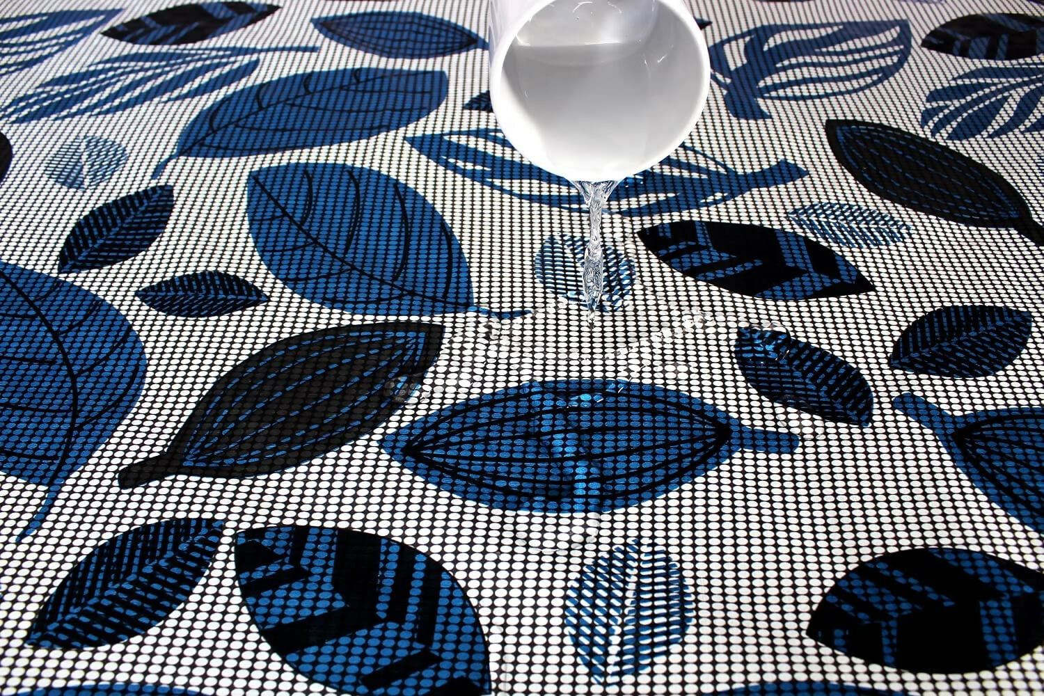 Classic Blue Black Leaf 3D Table Covers – Small & Large (40x60 & 60x90) Inches