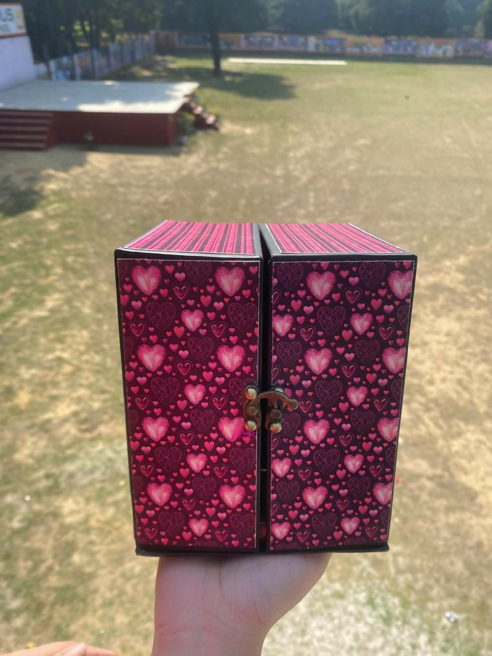 Romantic Heart-Themed Dual-Door Gift Box