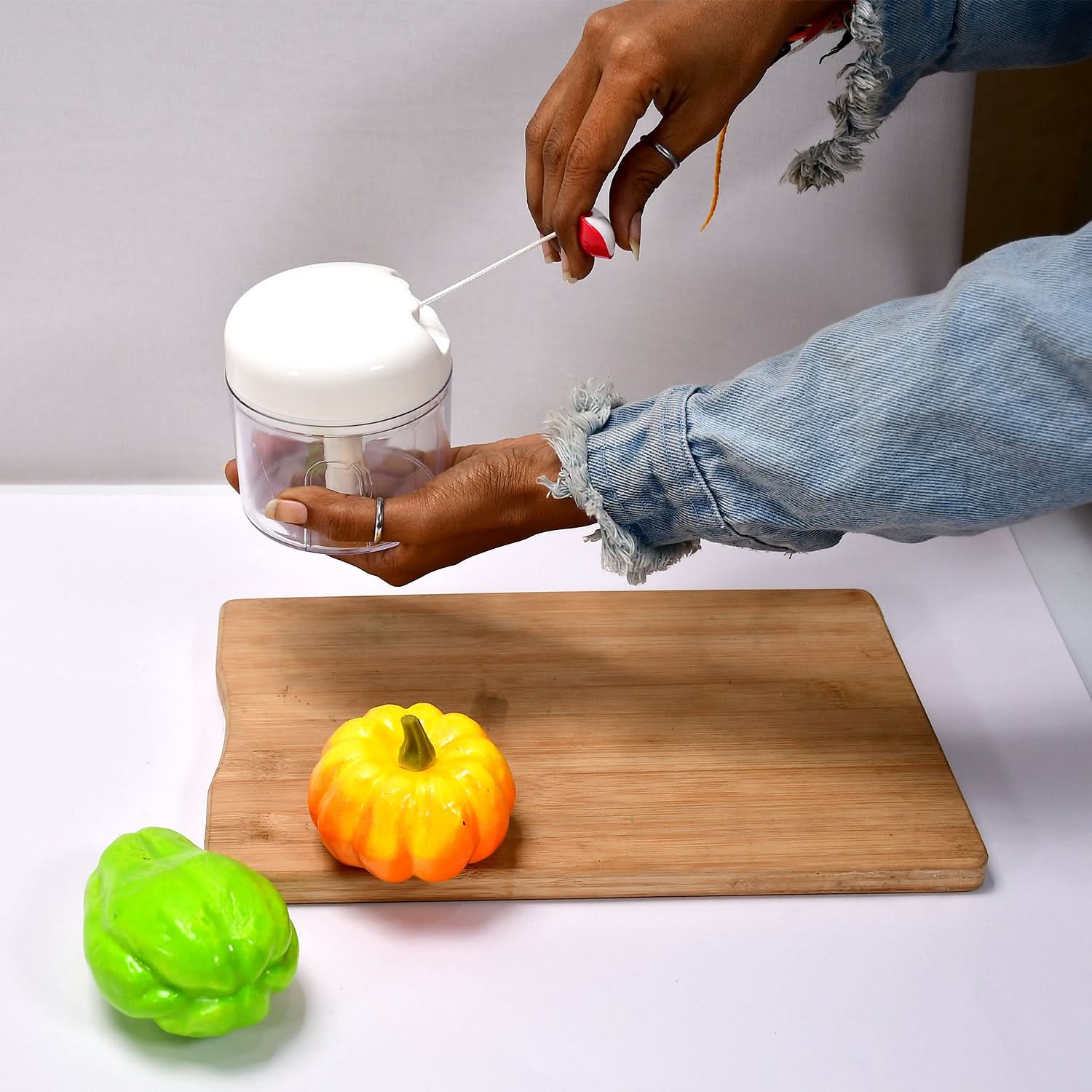 Mini Food Chopper – Compact Manual Vegetable & Fruit Cutter for Kitchen Use (1 Pc)