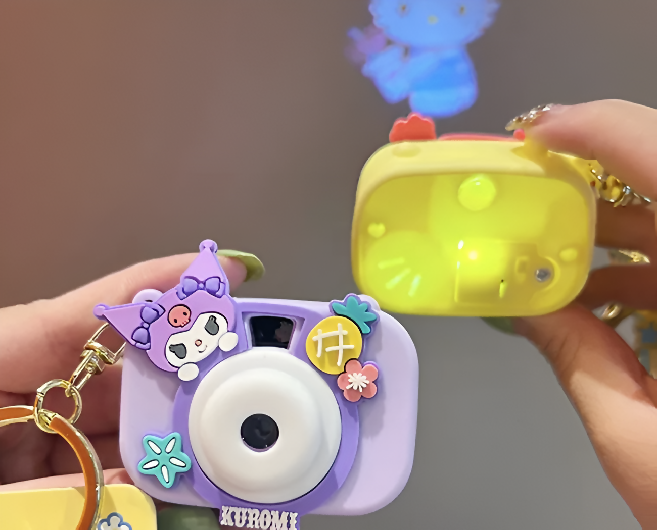 Mini Projector Camera Keychain with Character Charms (Random Color)
