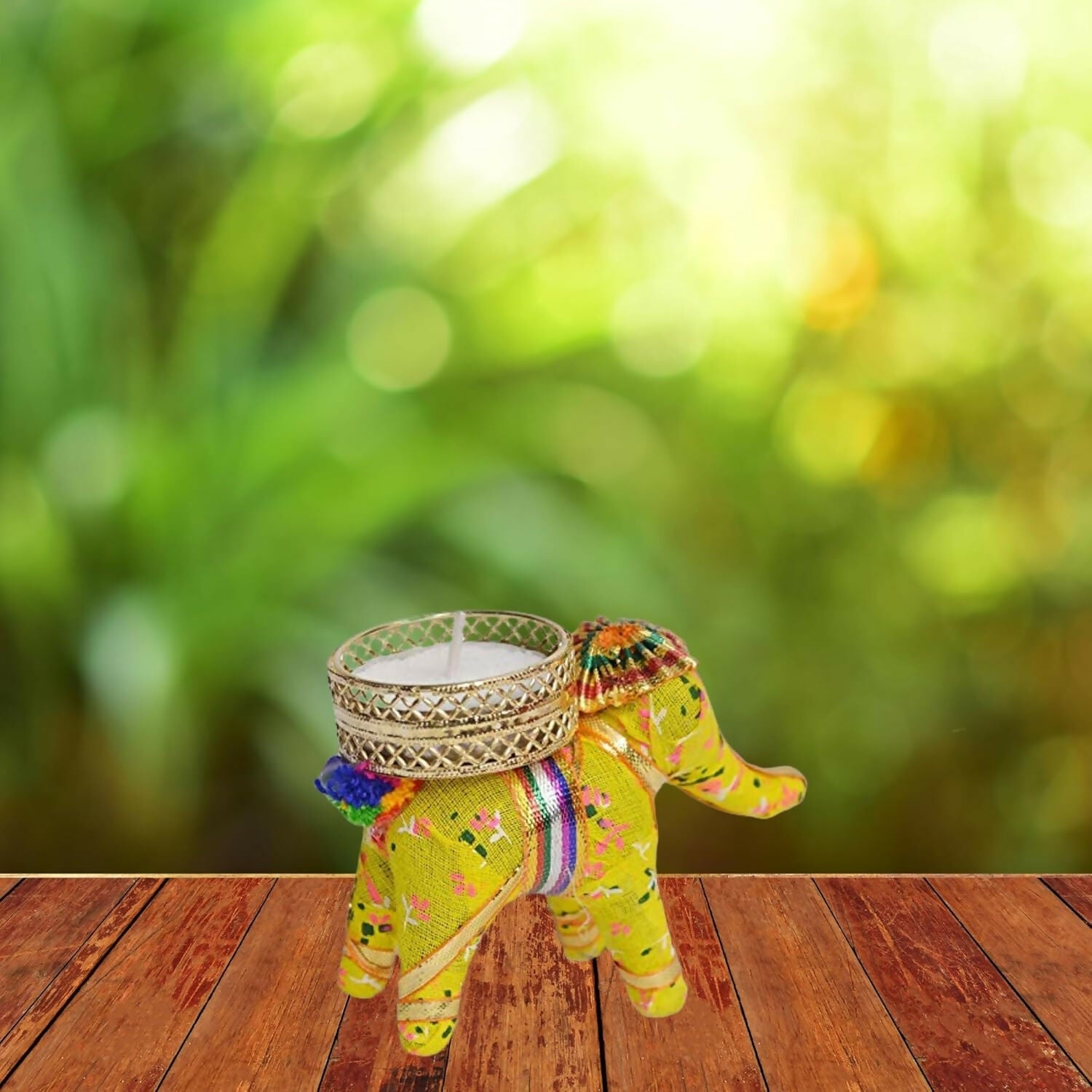 Santarms Handmade Antique Elephant Candle Holder (Light Green)